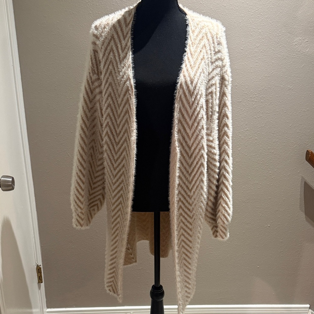 Chevron Patterned Cream Sweater